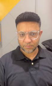 Pakistani mindset k mutabiq Baal hein to dost and rishtedaar apki izzat  karain gay Lekin bahar ki brands sirf baalon se attract ho k kaam deti hein  Baal lagwaen, apne liye…Qoum k