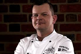 Rafał Borys z Zamku Topacz z zaskakującym deserem podczas konferencji Made  Restaurant