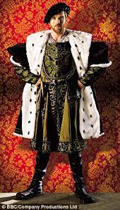 Lewis is in talks to star as henry viii. Wolf Hall Damian Lewis On The Motorbike Crash That Turned Him Into Henry Viii Daily Mail Online