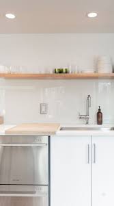 a detailed look at how to change a kitchen faucet credence cuisine cuisine appartement cuisine moderne