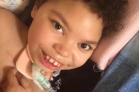 Mum makes heartfelt appeal for postcards to help brighten-up her  desperately ill little girl