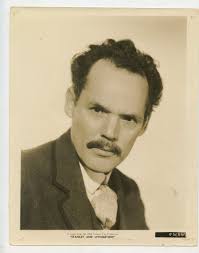 HENRY HULL, Portrait, f19334