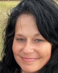 Amanda Smoak's Instagram, Twitter & Facebook