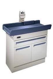 Midmark 640 Pediatric Examination Table