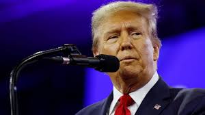 Illinois judge kicks Trump off primary ballot