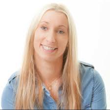 Sandra Dunne (@Sandrabusmic)