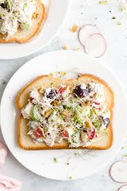 Waldorf Tuna Salad Sandwiches 235 Calories Or 4 Ww Points A Light And Healthy Tuna Salad Recipe M Healthy Tuna Salad Tuna Salad Recipe Healthy Healthy Tuna