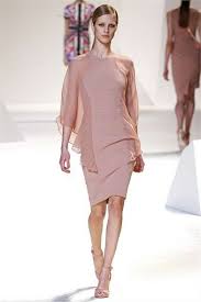 Ecco come un solo abito può essere indossato per avere sia un look femminile, che trendy o comfy. Abiti Da Cerimonia Foto 15 40 Stylosophy