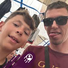 How do I unlock the undying campaign? < KESTREL [ZOMBIE] SHARDS >> Obtain  the item you're looking for POhtitiennnnn in these modes. 1,105  Keepbattlingtounlack Keep battling unlock Character CharacterShards Shards  Visit Our