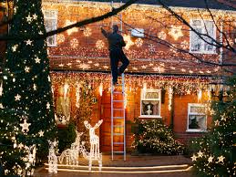 How To Hang Christmas Lights Outside