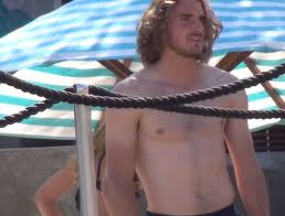 Ο στέφανος τσιτσιπάς, άφησε για λίγο στην άκρη το πιεστικό του πρόγραμμα και ξέκλεψε λίγο ελεύθερο χρόνο για μια εξόρμηση στην έρημο του ντουμπάι μαζί με τη σύντροφό του. Stefanos Tsitsipas H Apisteyth Xeironomia Toy Stoys Paparazzi Ths Mykonoy Binteo Fthis Gr