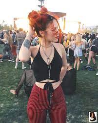 Coachella Day Enjoying Festival Festival Outfit Winter Instagram Lua Lua On Instagram Coachell Rave Outfits Winter Festival Outfit Edm Festival Outfit