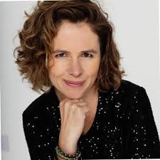 I started building Elea Collective alongside my amazing co-founder, Mehul  Bhagat about 18 months ago.