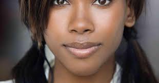 雷吉娜·納赫(Regine Nehy)簡介及電影作品- Enjoy Movie