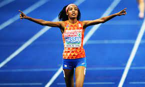Sifan hassan added 10,000m gold to her 5,000m title won last week after sprinting clear of her letesenbet gidey of ethiopia, hellen obiri of kenya and sifan hassan of the netherlands in action. Sifan Hassan Takes European 5000m Gold Ahead Of Eilish Mccolgan Aw