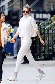 Gigi hadid was running free when she stepped out in new york city on monday. Gigi Hadid Street Style 10 08 2019 Celebmafia