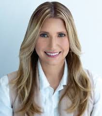 Danielle Westfall's Instagram, Twitter & Facebook