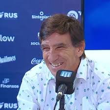 😍🩵 ¡¡A NONO, LA CAMISA QUE SE PUSO GUSTAVO COSTAS PARA FIRMAR LA  RENOVACIÓN DE SU CONTRATO!!🏆