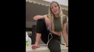 Cute girl burp and fart comp - YouTube