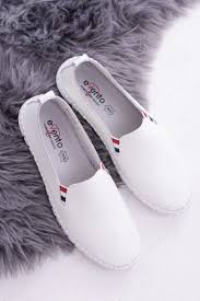 See other names below) is a type of athletic shoe with a canvas upper and rubber sole developed initially as beachwear. Biale Tenisowki Skorzane 04e3d1