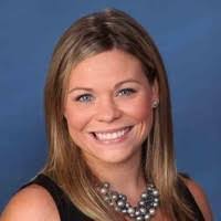 Beth Wren's Instagram, Twitter & Facebook