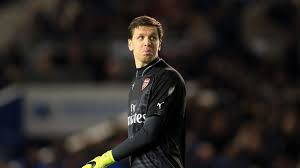 Zobaczcie za jakie interwencje wojciech szczęsny otrzymał złote rękawice sezonu 13/14 w. Wojciech Szczesny Flog Beim Fc Arsenal Wegen Einer Zigarette Raus Eurosport