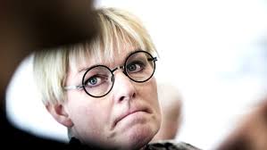 Demensramte Frank blev tvunget til at flytte fra sin kone: Se hele det  rørende foredrag her