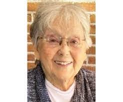 Lori Highfield's Instagram, Twitter & Facebook