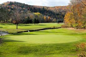 Seeing a golf scorecard for the first time can be quite intimidating but really, it's simple to understand with a bit of instruction. Scorecard Northfield Country Club