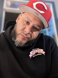 Happy Wednesday beard threads #handsome #Silverfox #Bald