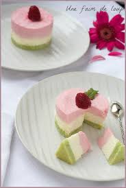 Une Faim De Loup Bavarois Chocolat Blanc Framboises Sur Financier A La Pistache Bavarois Chocolat Chocolat Blanc Recette Bavarois Chocolat