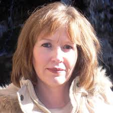 Featured Wire Artist of the Month: Janet Cozzens, March 2012