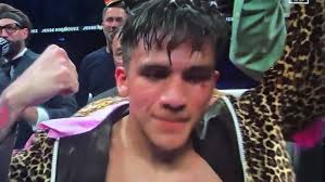 Rodriguez knocked out Cafu. war ends the victor hand raised