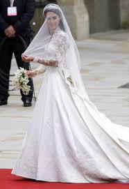 Kate's royal wedding dress was certainly not as elaborate as princess grace's wedding dress but even a woman over 45 cannot deny the nod to the grace's elegance and simplicity. How To Recreate Kate Middleton S Dreamy White Wedding Look On Your Big Day Vogue India