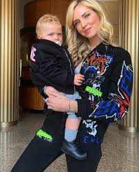 In parte perché figlio di due persone conosciute, in parte. Chiara Ferragni E Fedez Tutte Le Foto Di Leone Lucia Amica