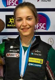 Jun 25, 2021 · olympiahoffnungsträger jakob schubert hat beim heimweltcup in innsbruck in seiner paradedisziplin vorstieg den sieg davongetragen. Jessica Pilz Lead Kletterin