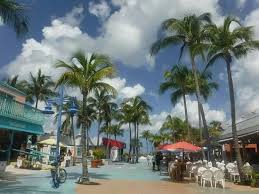 Ft lauderdale or ft myers, lots of tourists who want to get tattoos on vacation. Town Square At Fort Myers Beach Review Of Times Square Fort Myers Beach Fl Tripadvisor