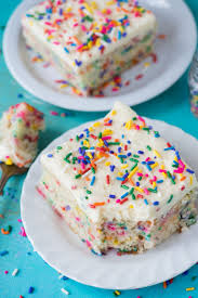 This Fluffy And Moist Homemade Funfetti Cake Is Easy To Make In A 9x13 Inch Pan This White Confetti In 2020 Confetti Cake Recipes Funfetti Cake Homemade Cake Recipes