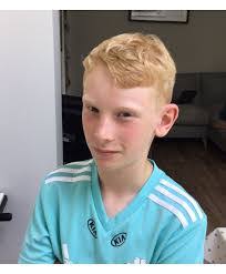 Elliot Veale's Instagram, Twitter & Facebook