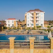 Regency Resort Singida Located In Singida 3 1 Km From Lake Singida Regency Resort Singida Features An Outdoor Swimming Pool A Garden And A Bar Hotel Kidenge