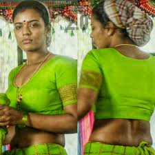 Soundarya veriyen on X: That one friend who has over advantage in our  house Ipdi thaa amma dress change pannitu irukapa kathava open Pannitu  casual ah (ayooh aunty dress mathringala okay theriyama