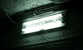 Blinkende lygter) is a 2000 danish black comedy crime film directed and written by anders thomas jensen, and starring søren pilmark, mads mikkelsen, ulrich thomsen, iben hjejle, and nikolaj lie kaas. Flickering Light Bulb Animation Page 2 Line 17qq Com