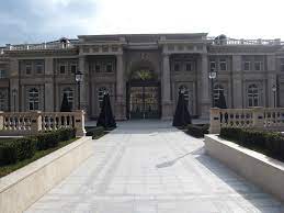 11 as well as drone photographs of these black sea properties, navalny's team created several digital illustrations of the interior of the palatial residence. Putin S Palace Wikipedia