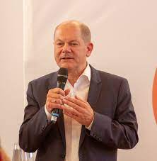 And like olaf scholz, britta ernst also took her first political steps there. Olaf Scholz Wikipedia