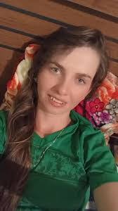 Vanessa Kutz's Instagram, Twitter & Facebook