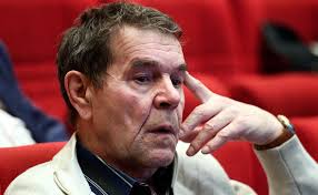 Также художник работал над лентами кольца альманзора,признать виновным, внимание! Umer Akter Aleksej Buldakov Obshestvo Rbk