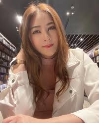 等。。埋位🎬📽！ #家族榮耀之繼承者#Apple 🍎