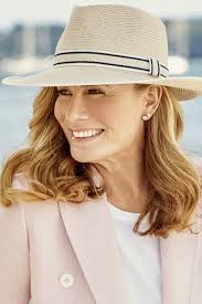 Canopy Bay by Deborah Hutton