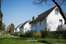 Egal ob efh, zfh, mfh oder ein haus mit einem geschäft unten. Mehrfamilienhaus Kaufen Rb Niederbayern Mehrfamilienhauser Kaufen