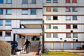 Haus athena is a privately operated student dormitory for students of the universities of ludwigsburg. Ludwigsburg Prekares Wohnen Im Studentenwohnheim Landkreis Ludwigsburg Stuttgarter Zeitung